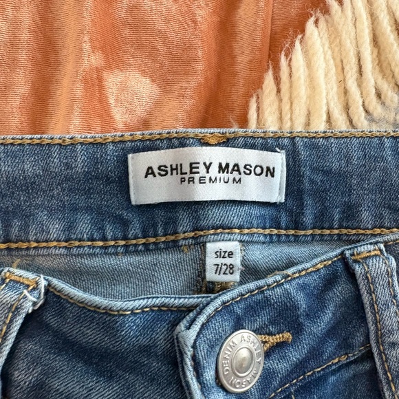 Embroidered 🌵 Floral Western Flare Women Jeans - Blue Denim - Picture 8 of 9